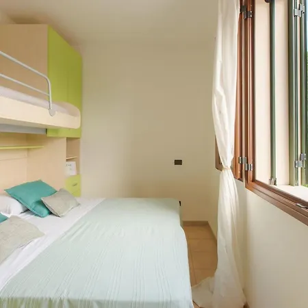 Flacher Rasen Links By Interhome Specchiolla