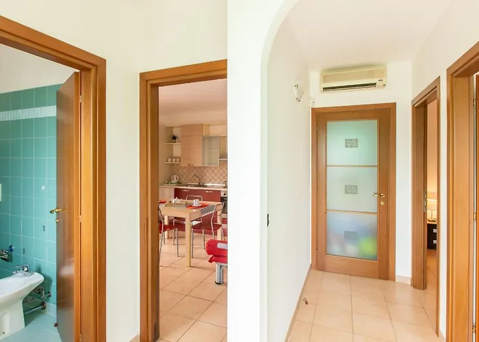 Flacher Rasen Links By Interhome דירה *